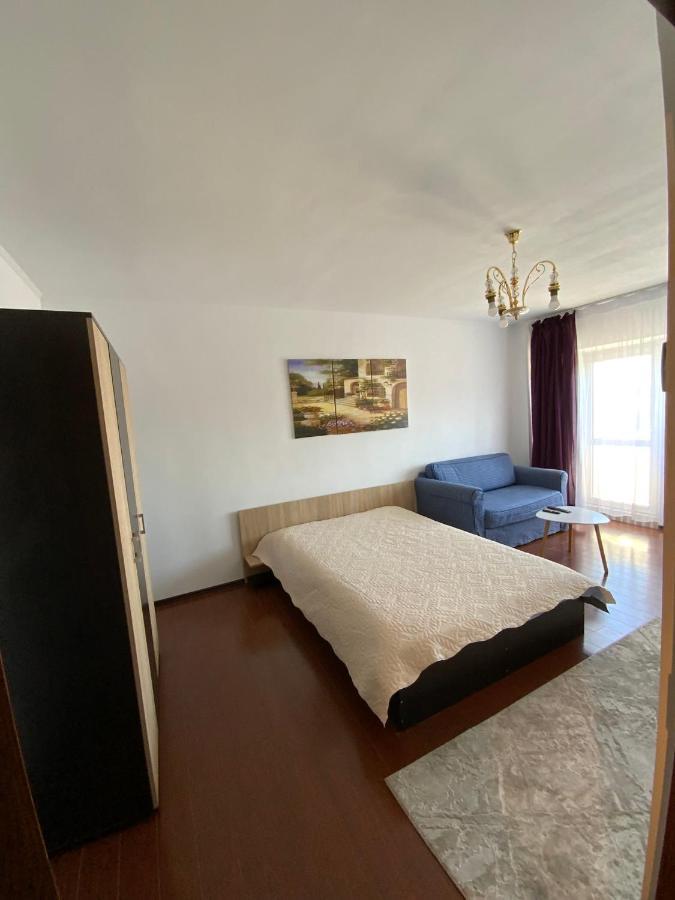 Le Garcon De Adi-Cosy,Quiet,Spatious Studio Boekarest Buitenkant foto